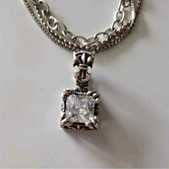 Silpada .925 Silver and CZ “Uptown” pendant EUC - Picture 1 of 5